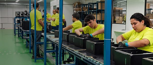 Fábrica própria de computadores